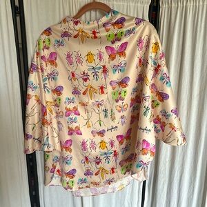 Dauphinette Happy Bug Day top in floatkerchief style